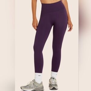 SET Active formcloud leggings in plum - womens size xs
